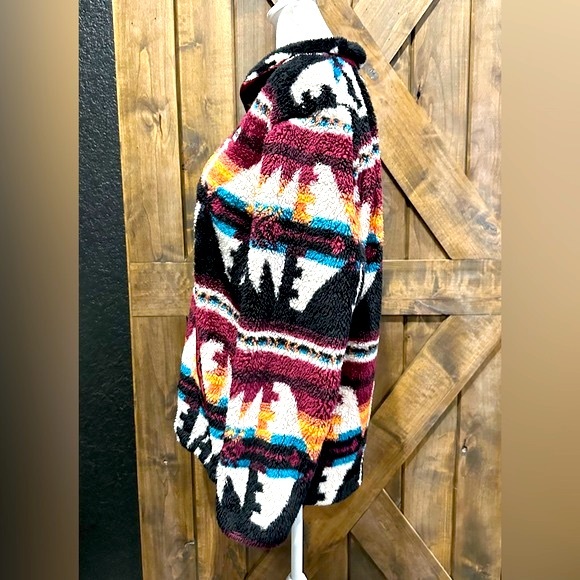 EUC Hooey Brand Aztec Patterned Fleece Pullover Top Sz L - Picture 10 of 16